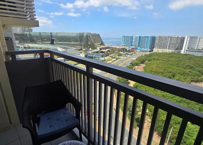 Apartment Gentry Manor Okada Westside Paranaque By Royale Prestige Le Maison